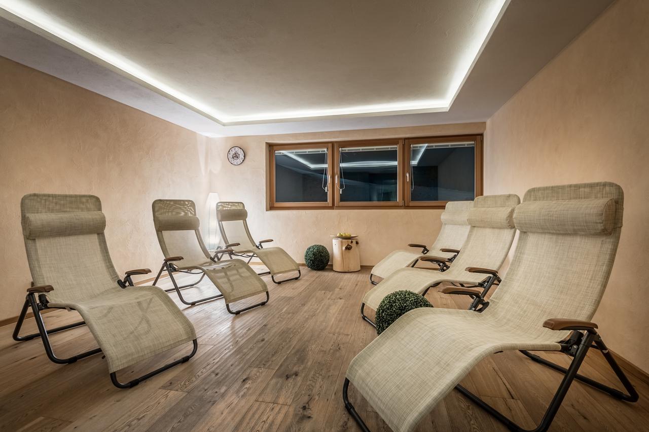 B&B - Hotel Ciasa Rue Blanch San Cassiano (Badia) Exterior foto